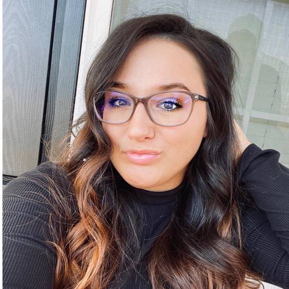 Poshmark profile picture for @giuliano